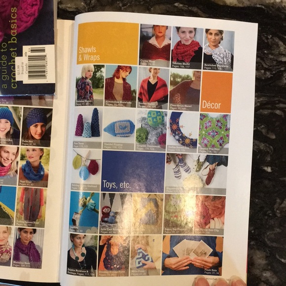 Interweave Crochet Accessories Magazine - Picture 5 of 7